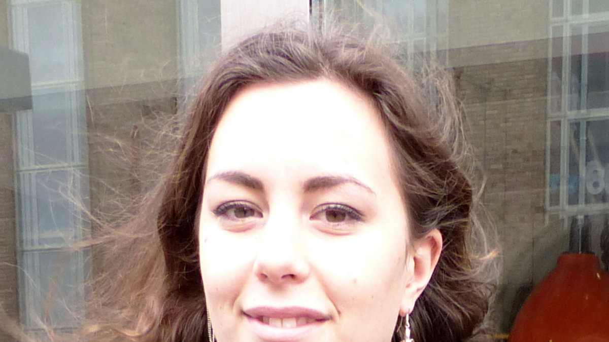 Hanna Lindström, 21, politisk sekreterare i MP från Sickla.